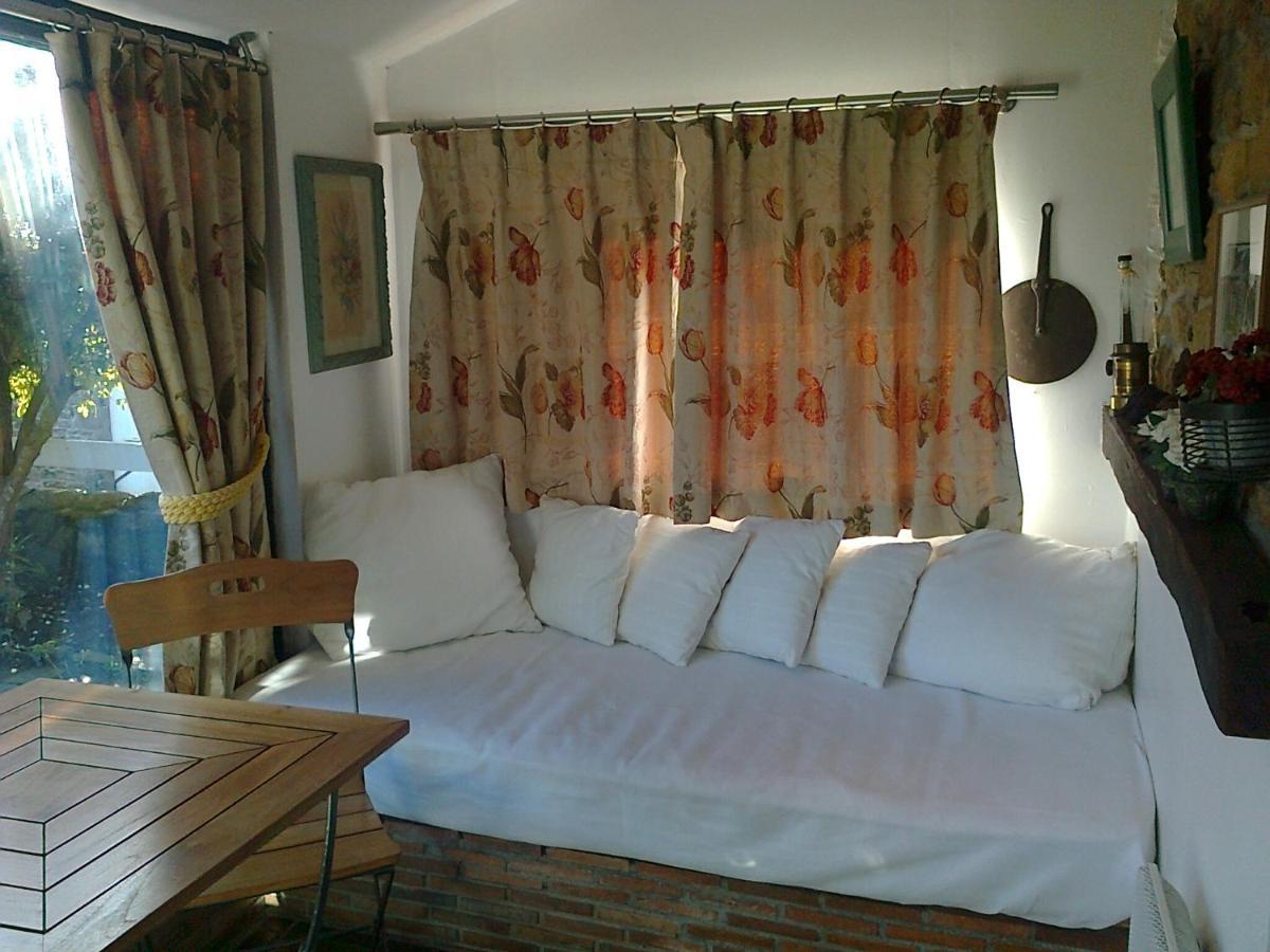 Giverny Cottage Saint-Coulomb Esterno foto