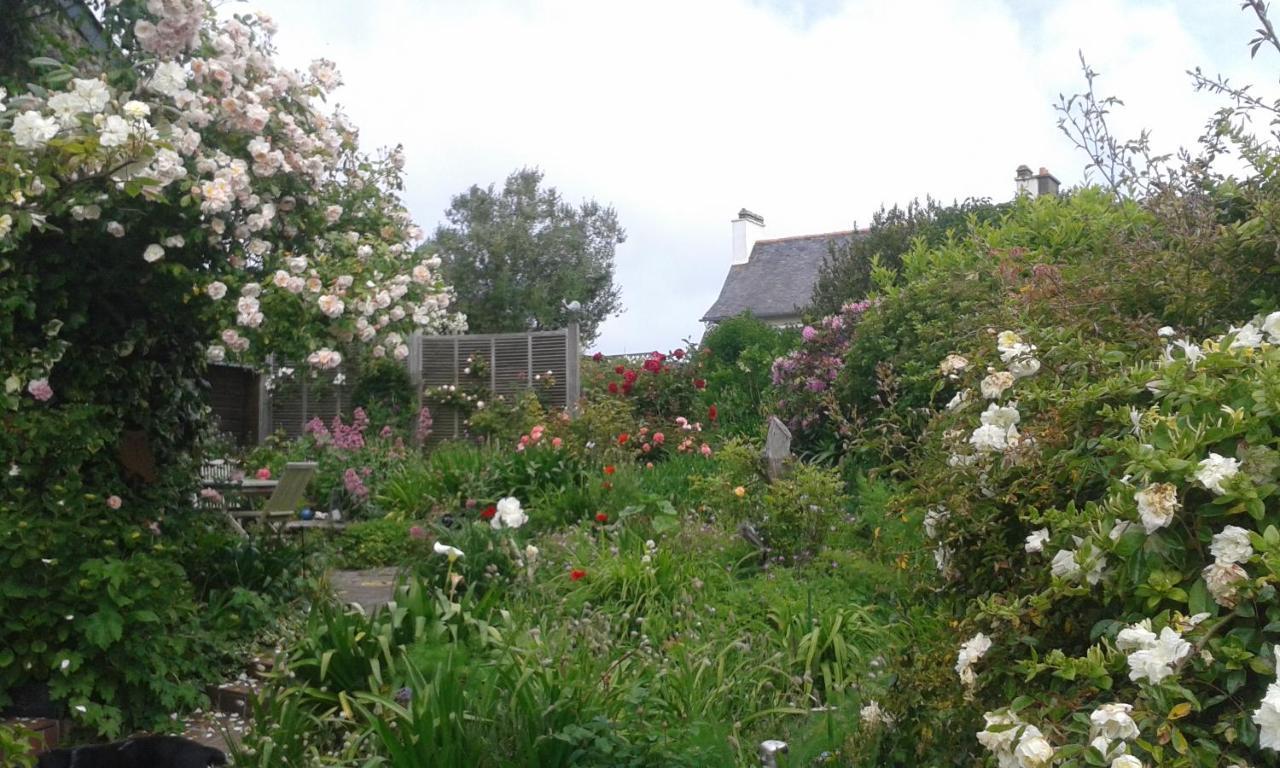 Giverny Cottage Saint-Coulomb Esterno foto